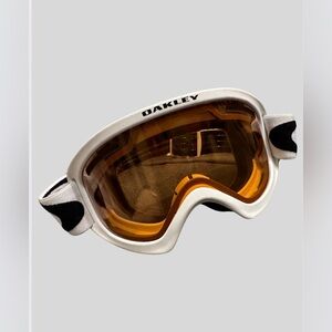 Oakley ski/snowboardard goggles UNISEX
